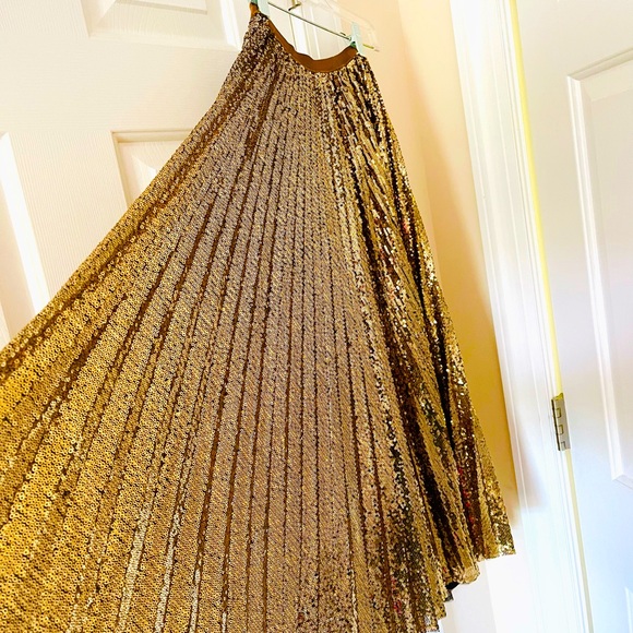 Polo Ralph Lauren Dresses & Skirts - Stunning New Ralph Lauren Gold Pleated Sequined Midi Skirt